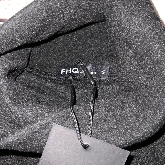 NWT FHQ Collection Tunic - Women’s Size Small - Picture 3 of 4